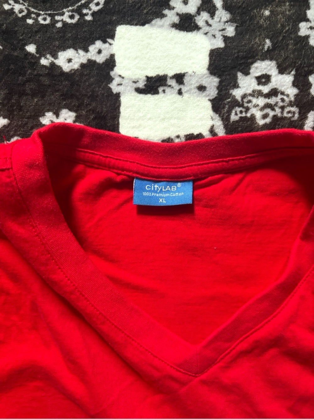 CityLab Red V Neck T Shirt XL Basic Cotton Essential Tee - Picture 3 of 3